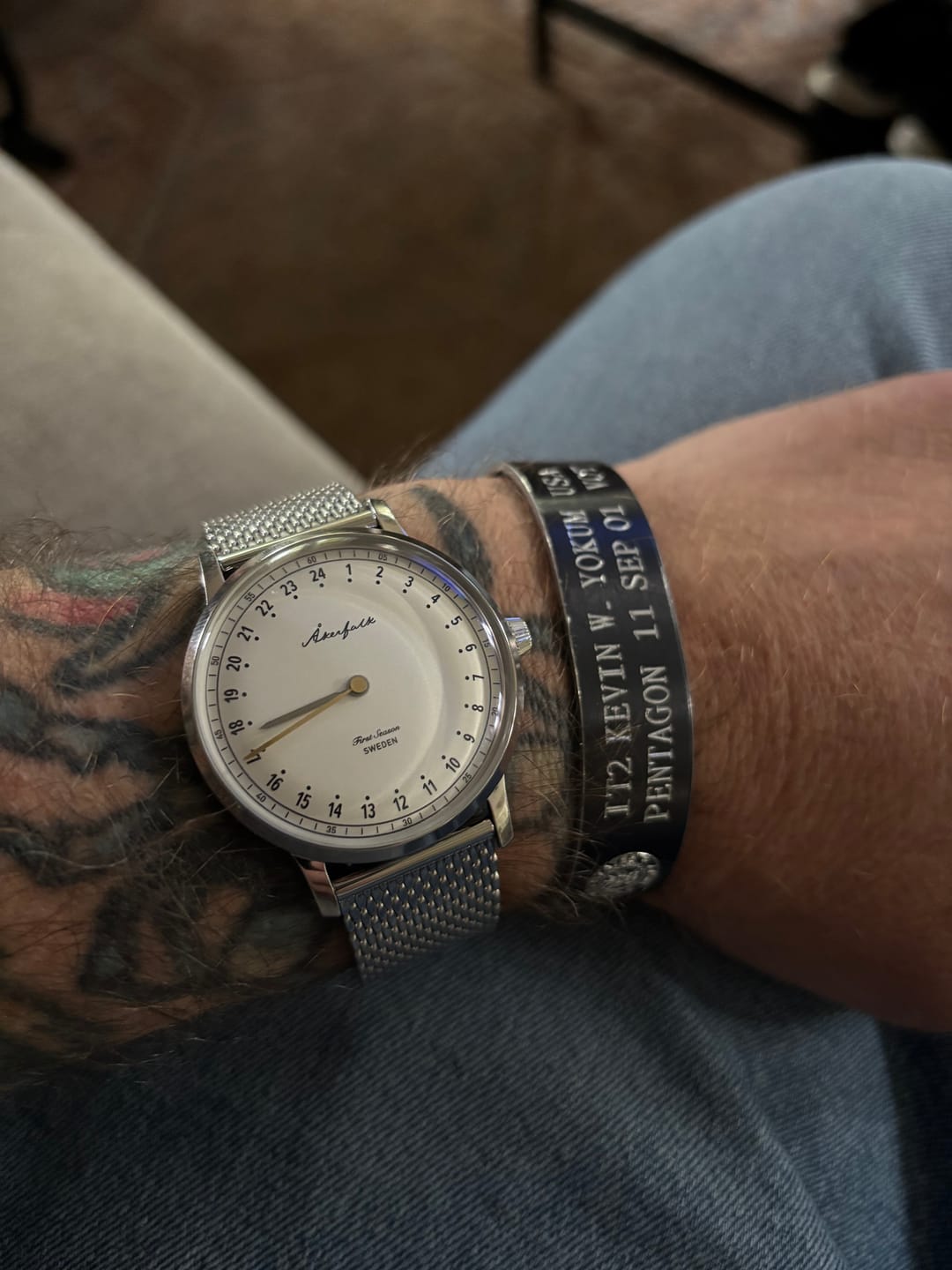 Customer photo review of First Season Silver White with Silver Mesh