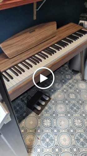 Customer video review of Donner DDP-80 Wooden Style 88 Key Weighted Digital Piano with Stand & 3 Pedal