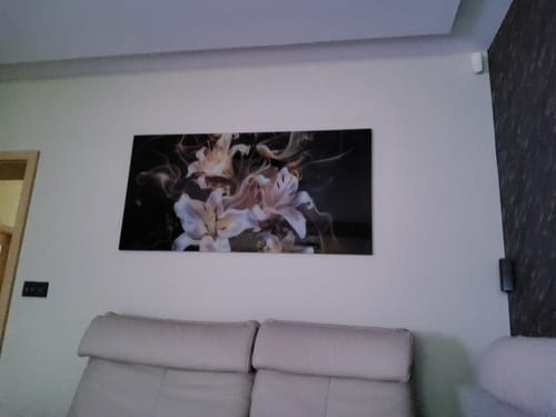 Customer photo review of Acrylglasbild | Lilien in goldenem Rauch | Querformat