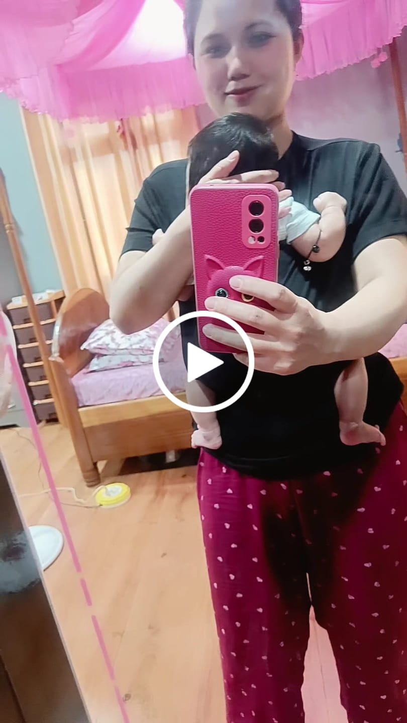 Customer video review of Women's Everyday T-Shirt Carrier