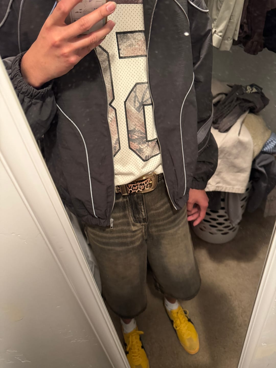 Customer photo review of Aelfric Eden Vintage Washed Longline Jorts