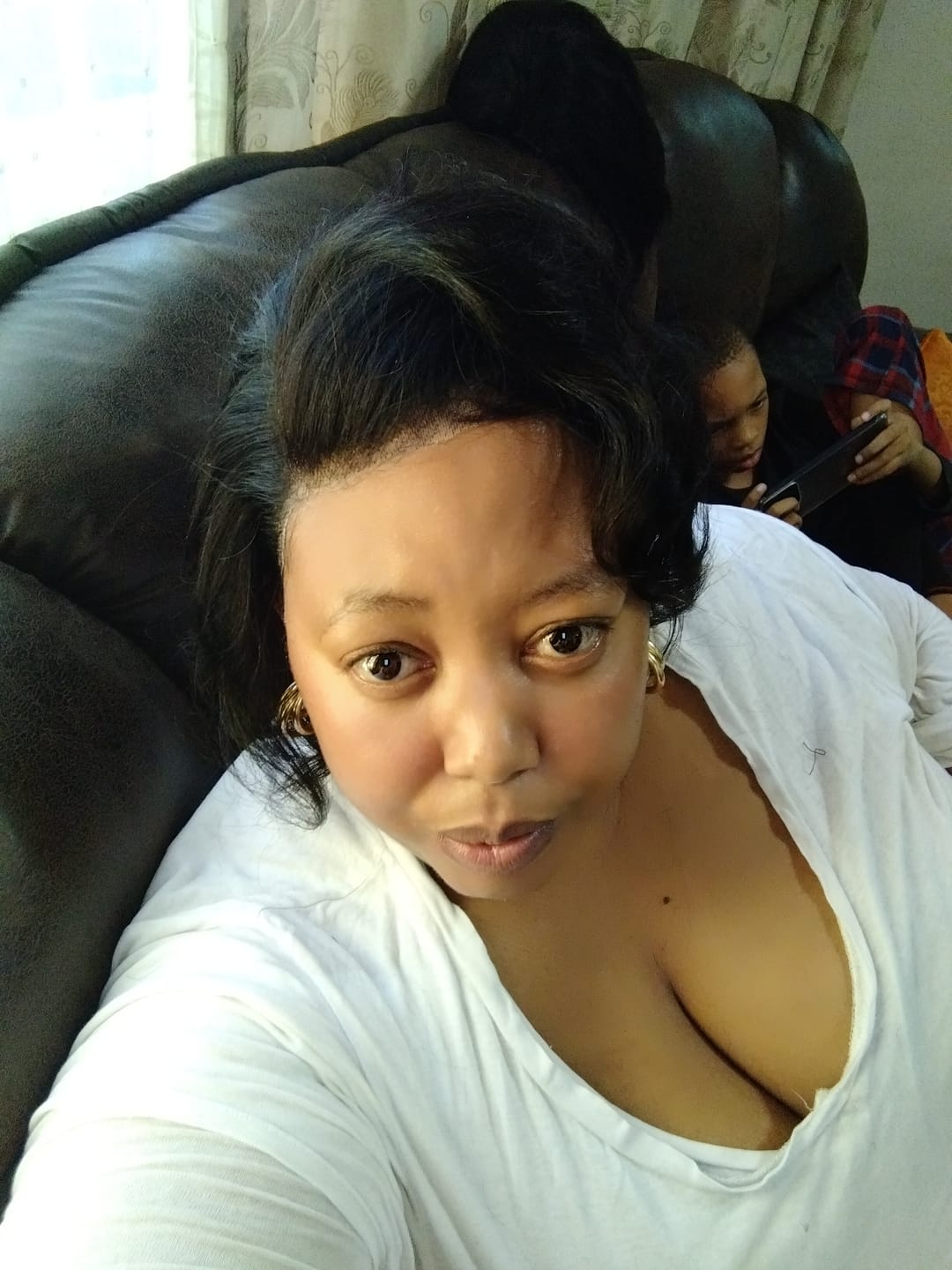 Customer photo review of Brazilian 13x4 Lace Frontal Wig Pixie Cut Col