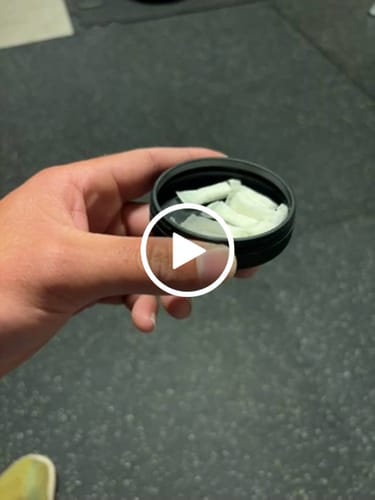 Customer video review of Refreshing Chill Nicotine Pouches