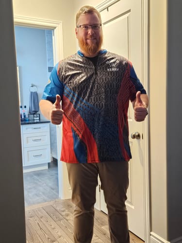 Customer photo review of Maxcorners Blue Red Darts Personalized Name And Team Name 3D Shirt