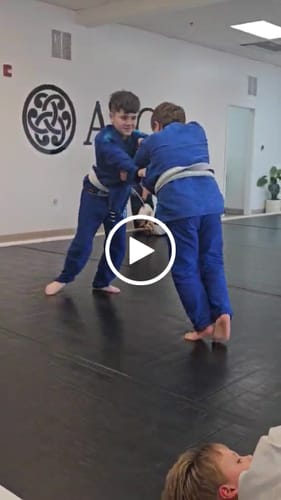 Customer video review of Jaguar Classic Series -  Brazilian Jiu Jitsu BJJ Kimono Gi Uniform - IBJJF Compliant - Kids Adults Unisex