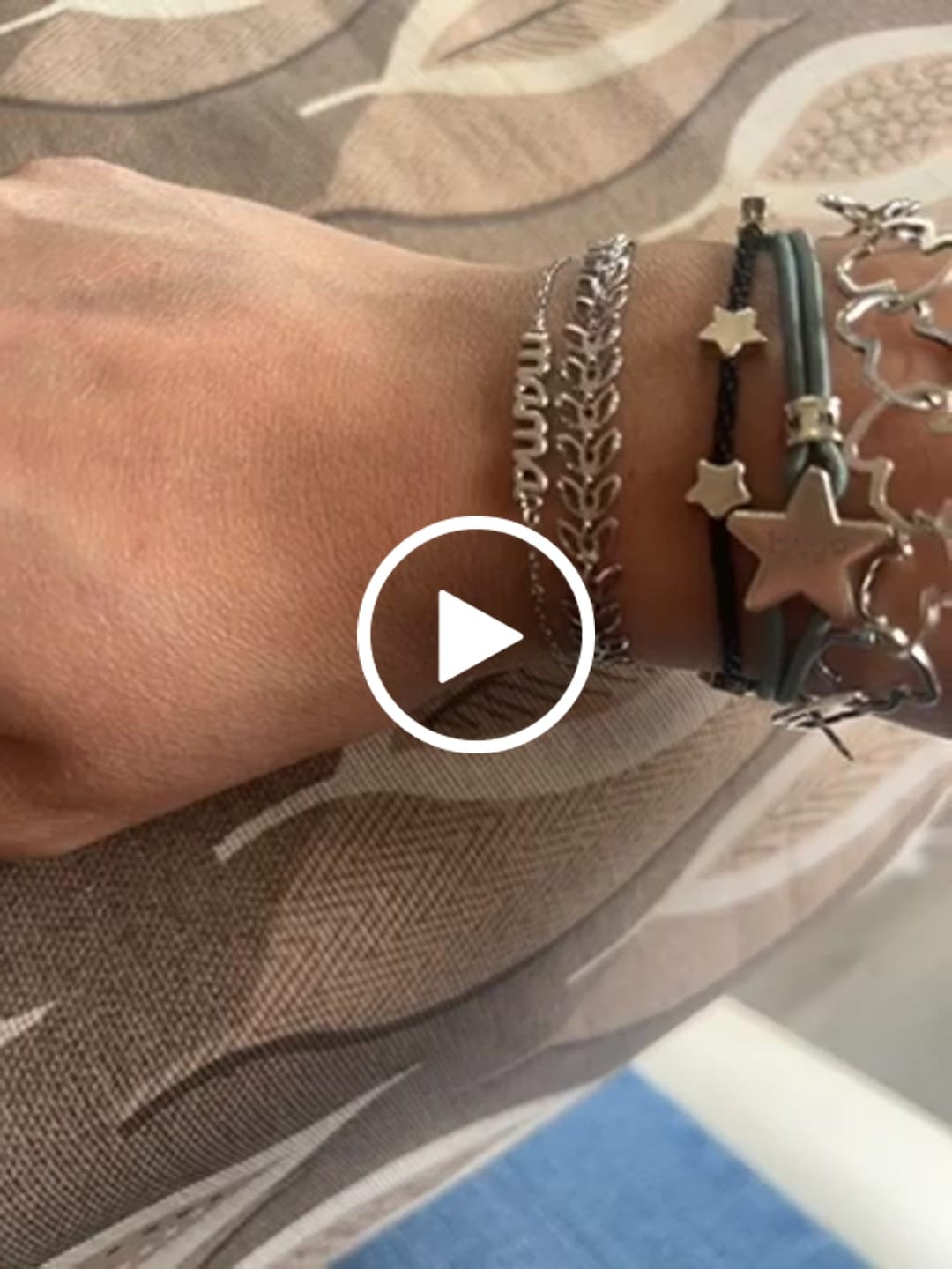 Customer video review of Pulsera Espiga