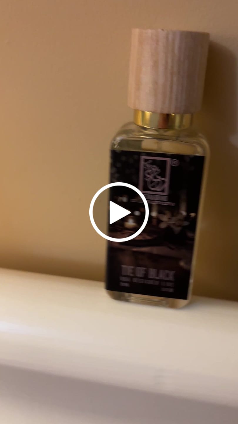Customer video review of Tie Of Black