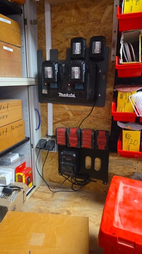 Customer photo review of Wandhalterung für Makita Akkus & Ladegeräte