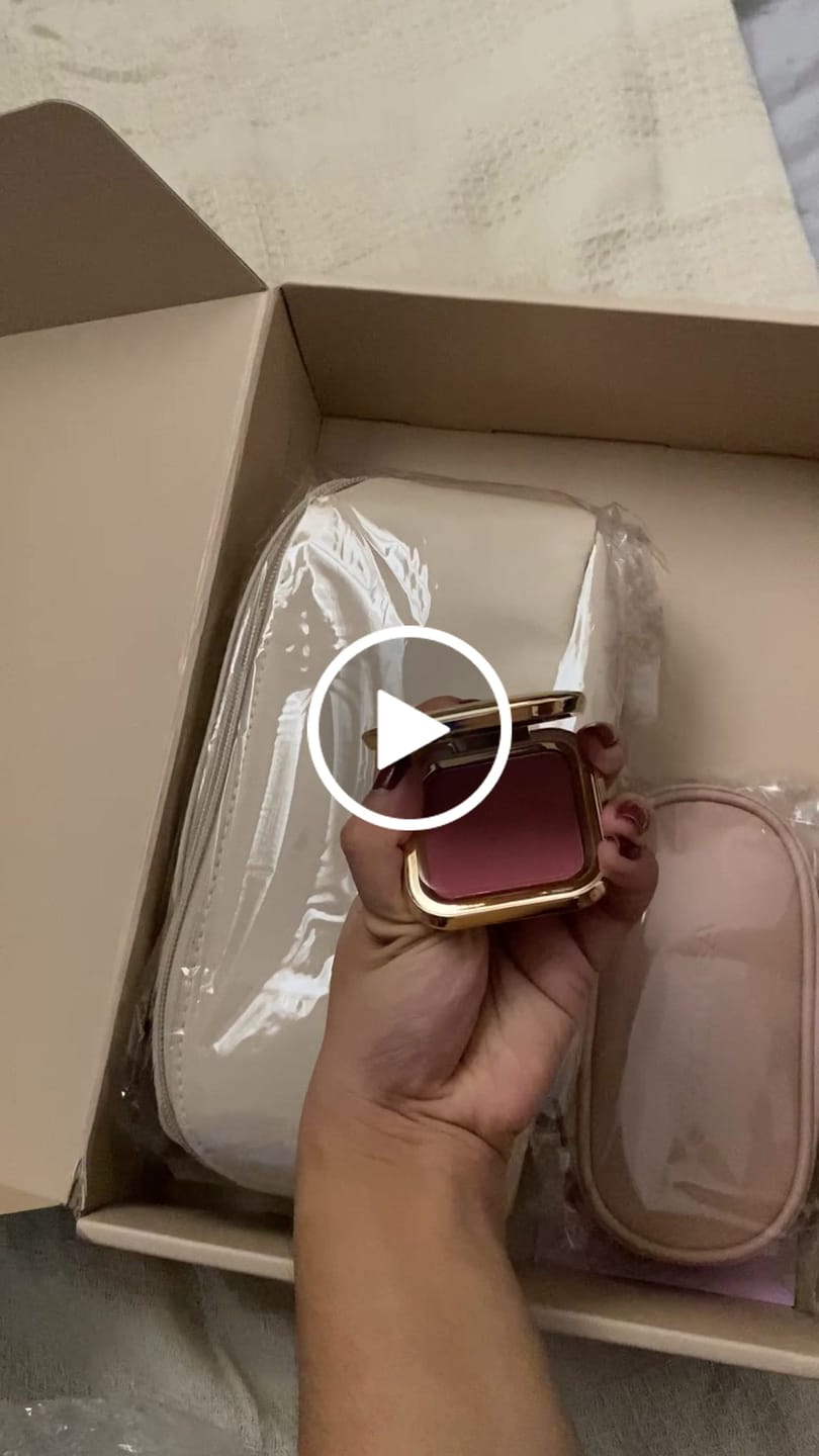 Customer video review of RUBORES COMPACTO 1ST SCENE