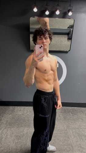 Customer photo review of Archangel Blade Uncuffed luxury sweatpants [DUSK]