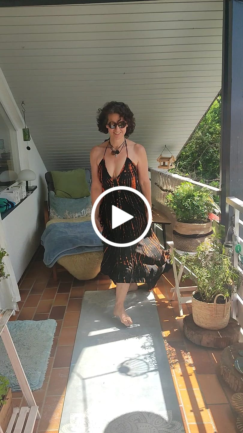 Customer video review of Flamingo Tie Dye Dress Phoenix