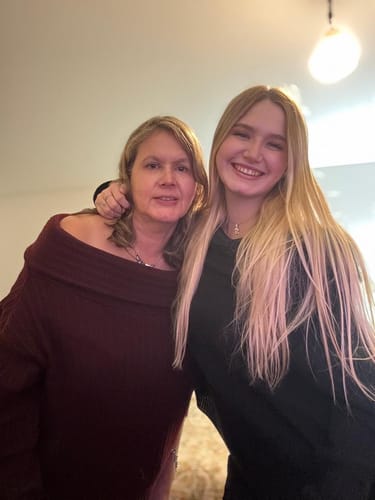 Customer photo review of SWEATER LINA BURDEO