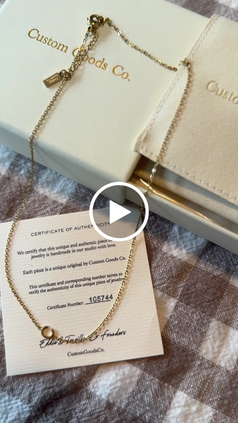Customer video review of Personalized Sideway Initial Necklace 18K Best Seller
