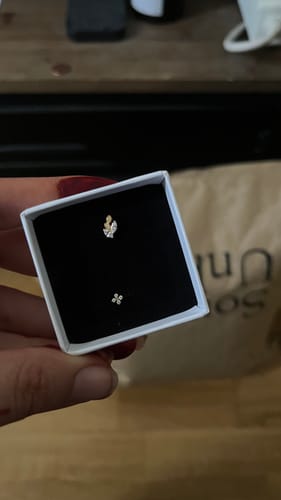 Customer photo review of Le piercing Annie