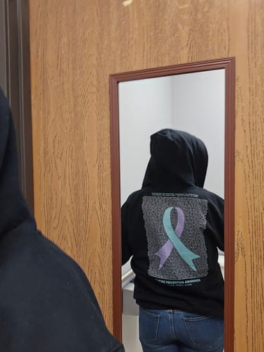 Customer photo review of Round 110 (Unisex Heavy Blend Zip Hoodie | Gildan)