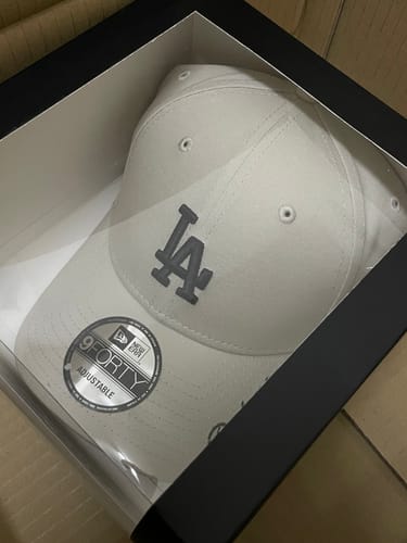 undefined review of 9FORTY Los Angeles Dodgers Black Visor Script Stone Adjustable image 1 out of 2