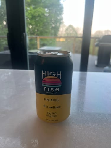 Customer photo review of Pineapple 3mg THC Seltzer
