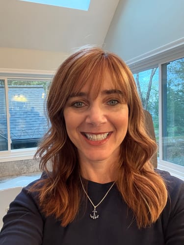 Customer photo review of Katniss Full Volume Hair Topper