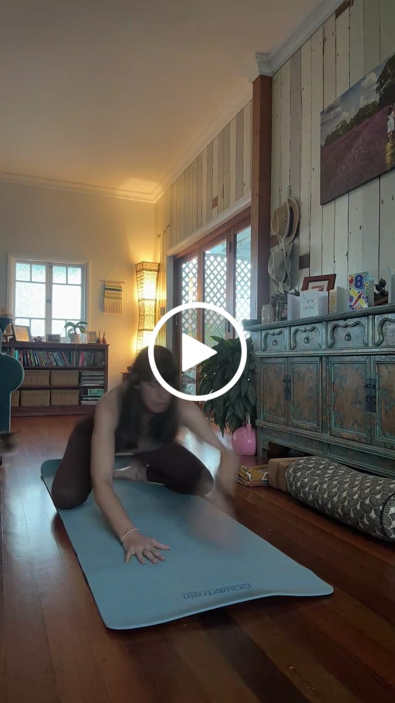 Customer video review of Recycled Sunrise in Paris Tank