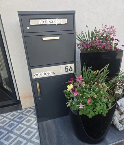 Customer photo review of Variante: mit Namensschild am Briefschlitz