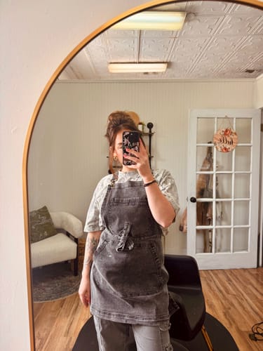 Customer photo review of Over Shoulder Black Acid Washed Apron