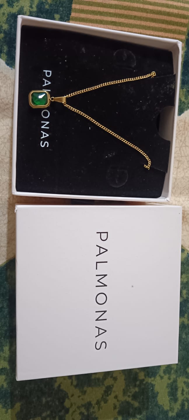 Customer photo review of Everyday Exquisite Green Stone Gold Necklace