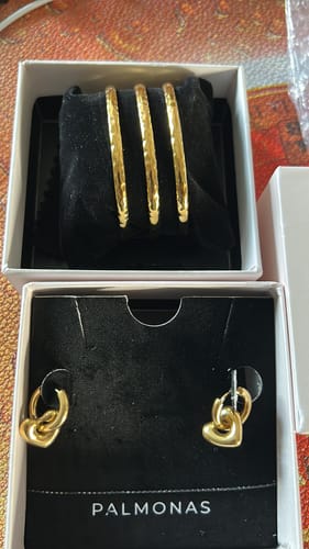 Customer photo review of Three Layer Sleek Gold Cuff Bracelet