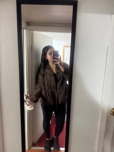 Customer photo review of Chaqueta Acolchada Cintas Brown