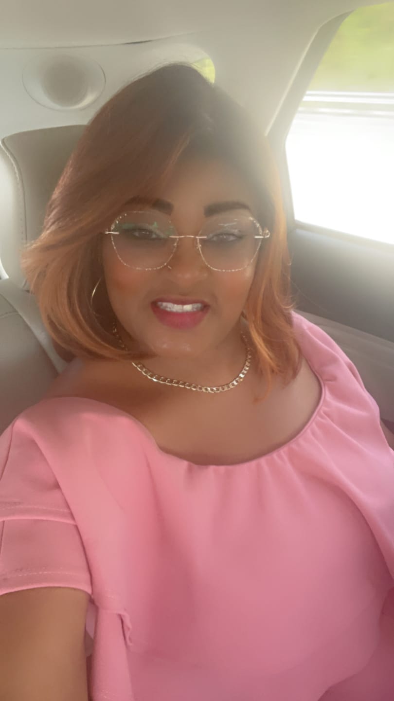 Customer photo review of Laura Eyeglasses