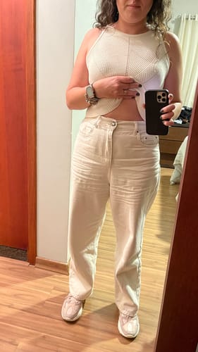 Tatiane S. review of Calça Jeans Reta Araçá Bege image 1 out of 1