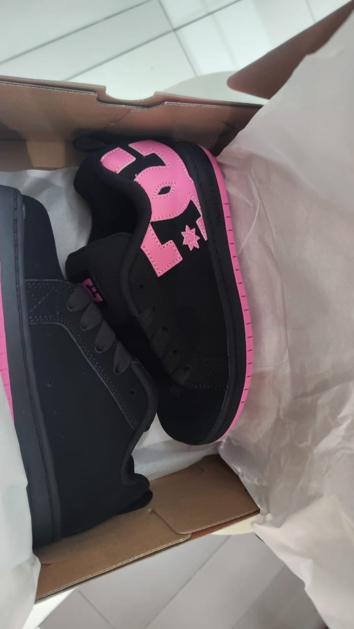 Customer photo review of Zapatillas Dc Court Graffik Cadete Negro