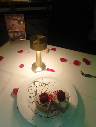 Customer photo review of Cena Romántica