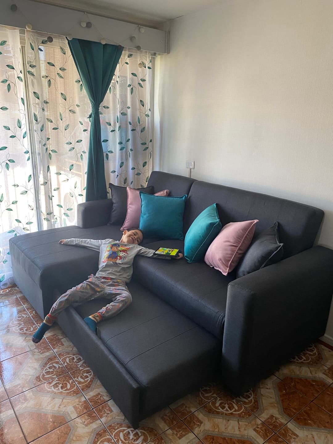 Customer photo review of Sofá en L Cama Baúl Paris