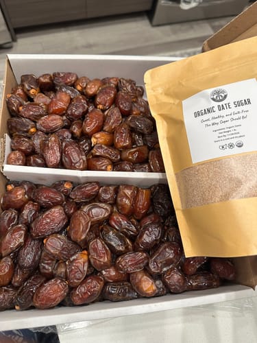Customer photo review of Organic Zahidi Dates Box