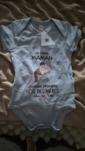 Customer photo review of Meilleurs parents - Body bébé personnalisé pour la fête des mères et la fête des pères