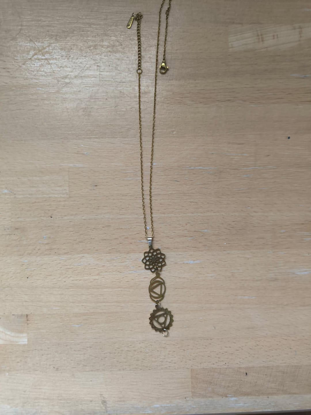 Customer photo review of Collier 7 Chakras - Symboles Sacrés