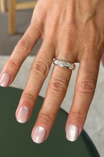 Customer photo review of Rosy Mist | Salon Quality Press-on Nails Kit - Extra Short Squoval Pink Cat Eye