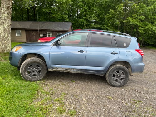 Customer photo review of RAV4 Full Leveling Lift Kit 2" Front and 1.5" Rear with Upgrade Sway Bar Links For 2006-2018 Toyota RAV4