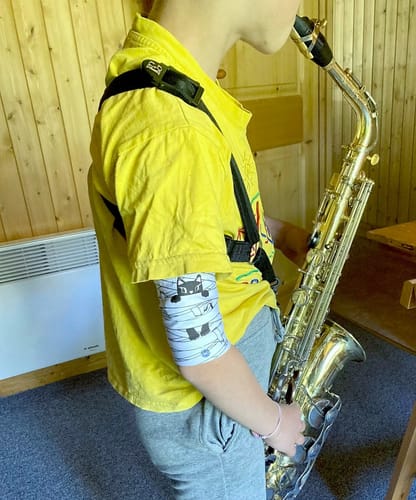 Customer photo review of Armband For Children To Hold And Protect Their Blood Glucose Sensor And Pod - Dia-Band KIDS