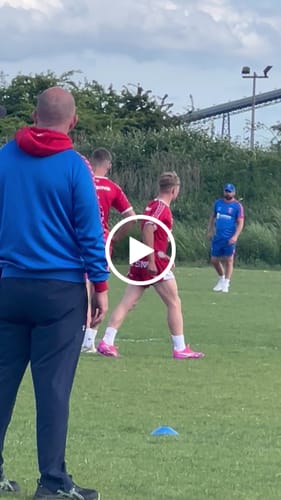 Customer video review of ASICS Menace 5 - Hot Pink/Safety Yellow (1111A246-700)