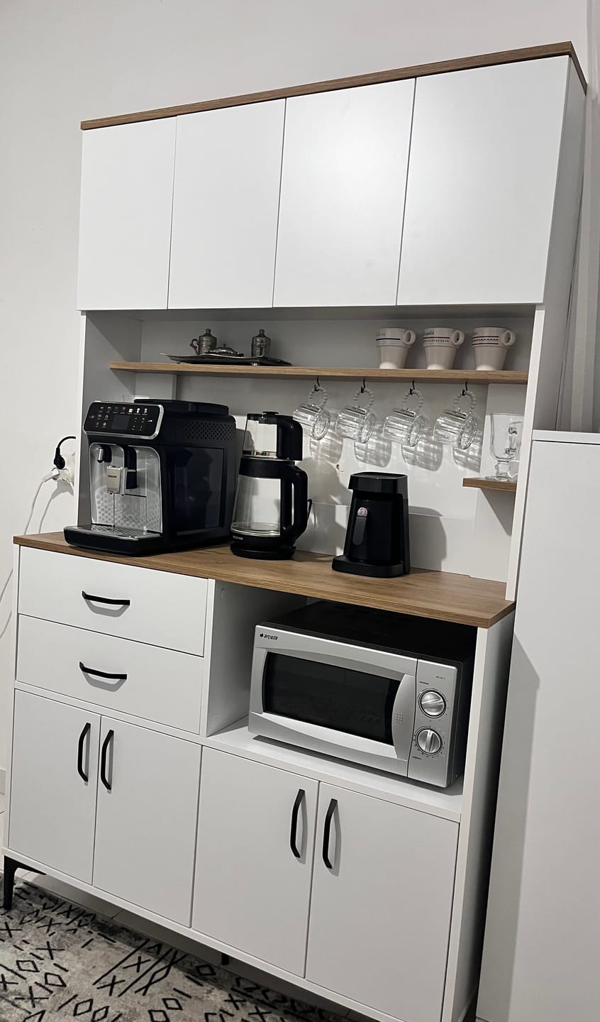 Customer photo review of Rani JE179 Çok Amaçlı Dolap 8 Kapaklı 2 Çekmeceli Kiler Mutfak Dolabı Beyaz - Sepet Ceviz