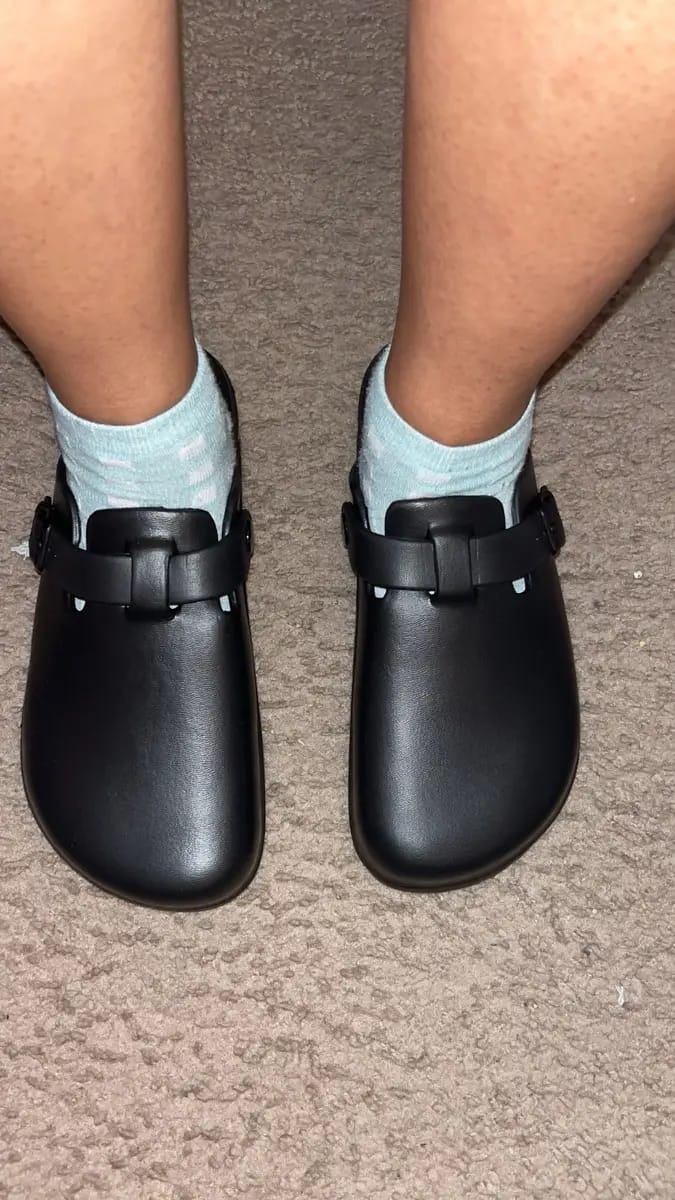 Customer photo review of Vale Classic - Healthy & Non-Slip Comfort Clogs