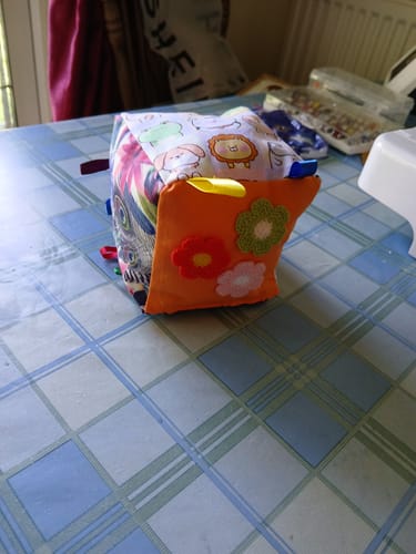 undefined review of 4 Piece Fat Quarter Bundle- 100% Cotton (Animal Love) image 1 out of 3