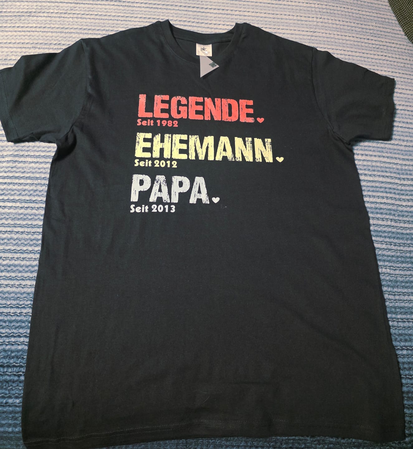 Customer photo review of Legende, Ehemann, Papa und Opa - Personalisiertes T-Shirt für Papa und Opa