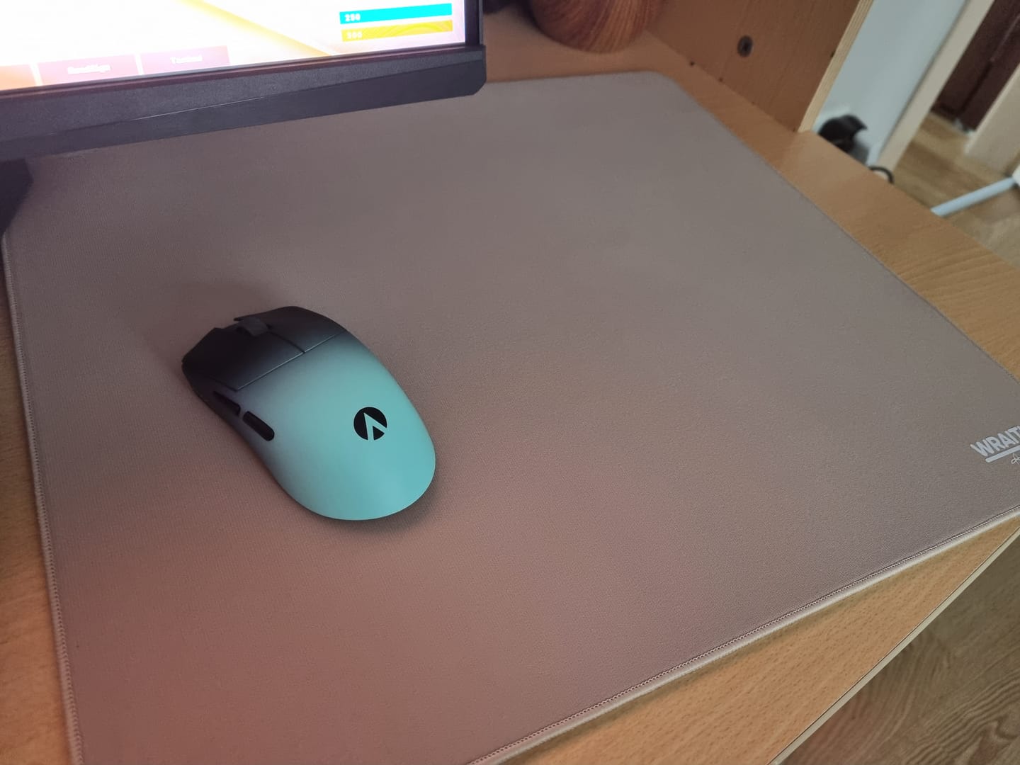 Customer photo review of Lamzu Maya X Wireless Mouse