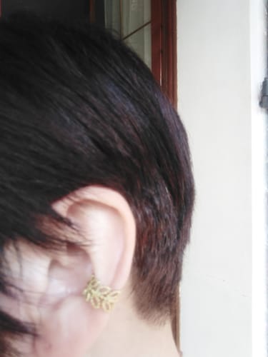 Customer photo review of Ear Cuff foglia piccolo