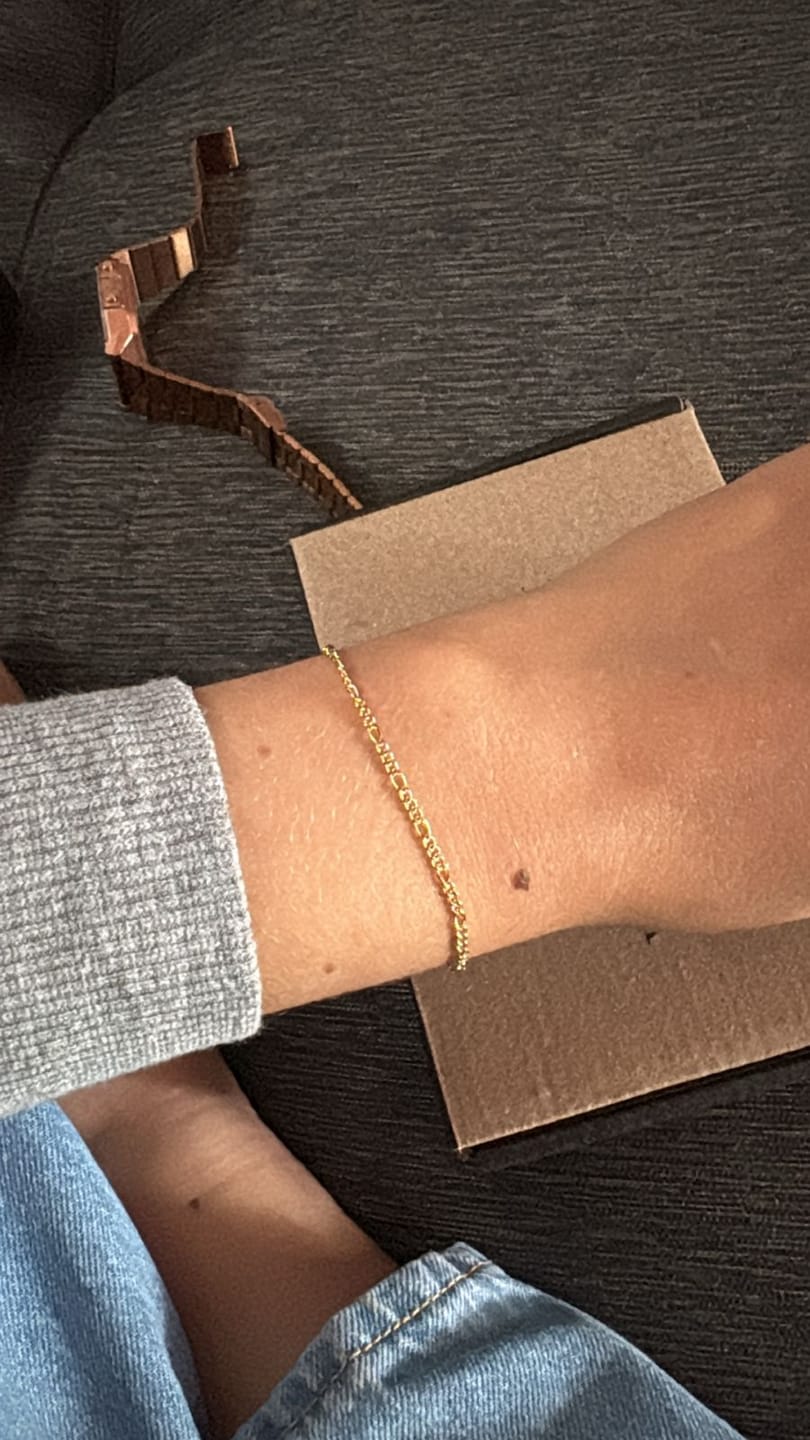 Customer photo review of Pulseras Eslabón Plano en Oro laminado 18k Para Pareja