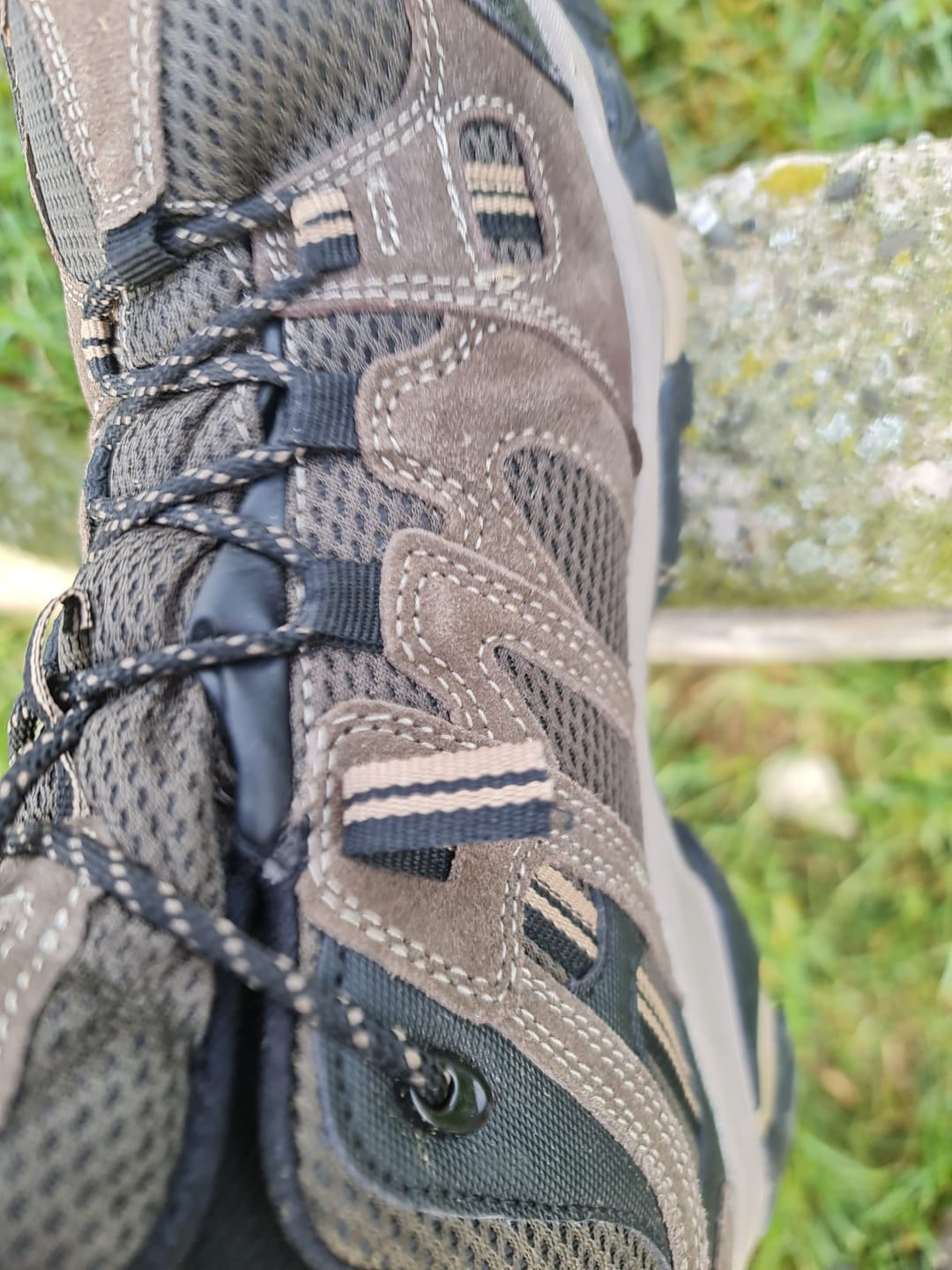 Customer photo review of Mens Apex Lite Low Hikers