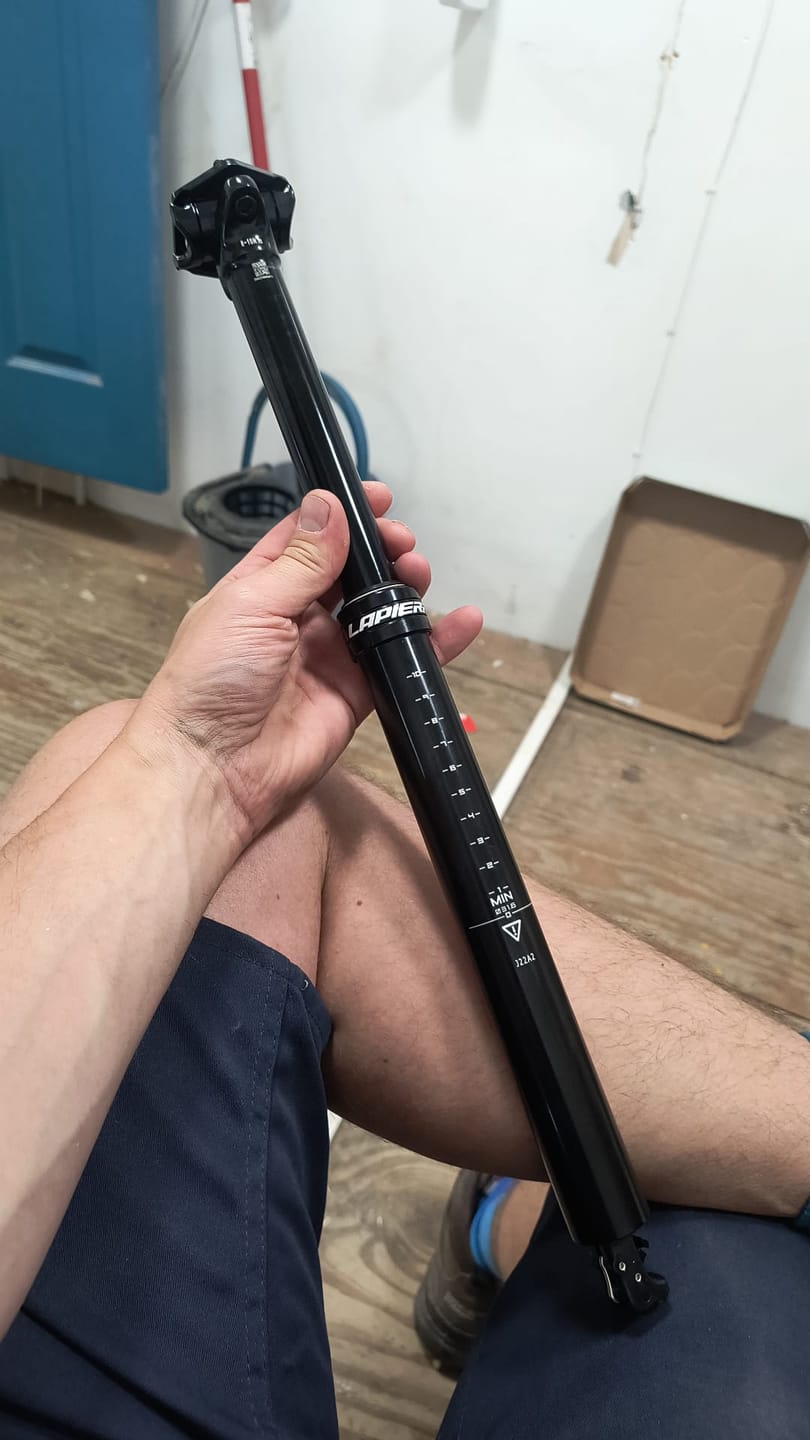 Customer photo review of Lapierre x TranzX JD-YSP18 31.6mm Internal Route Dropper Post - Black