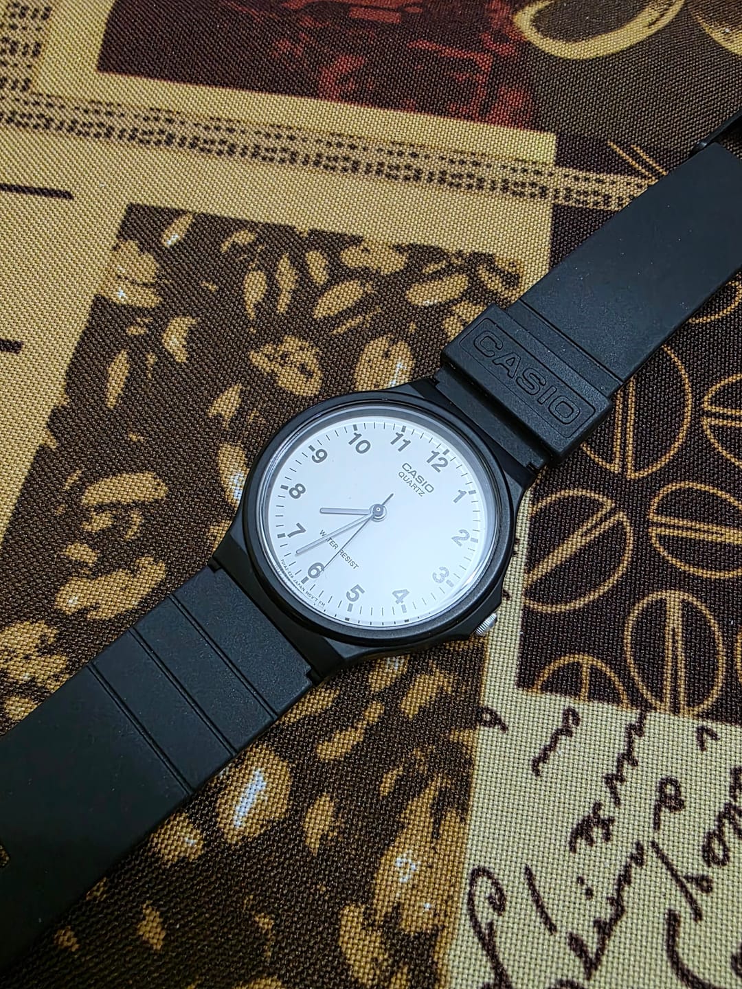 Customer photo review of Reloj Casio Vintage MQ-24-7BLDF Blanco Números